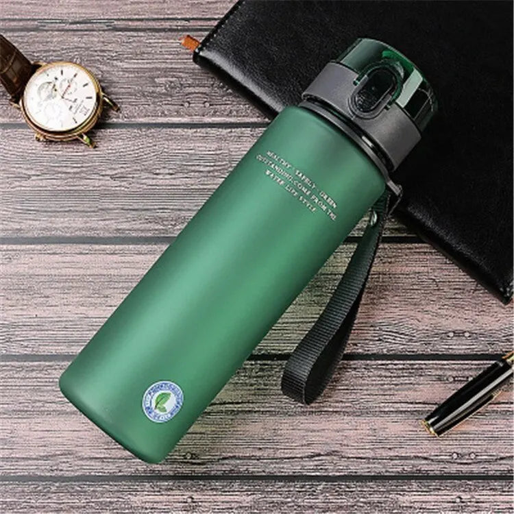 Garrafa de água esportiva alta qualidade [BPA Livre] 560ml